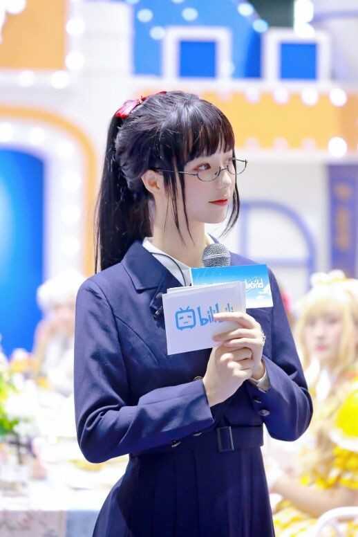 疑似B站美妆UP主 神奇流出资源 神奇/社保制服 500M TC辅助网www.tcsq1.com407