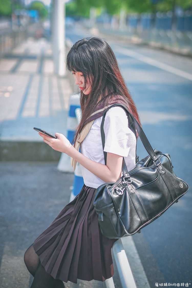 (正经)美女校花学生制服黑丝大长腿街拍日常写真摄影 TC辅助网www.tcsq1.com2476