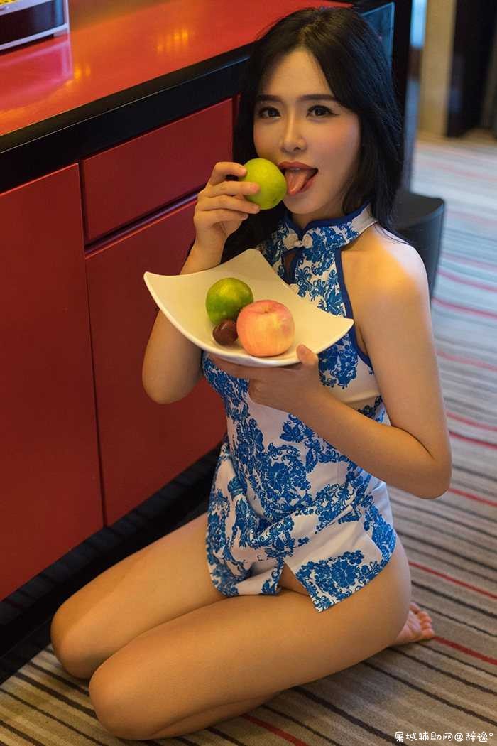 翘臀美女刘钰儿乳香袭人十足女王范 TC辅助网www.tcsq1.com3109