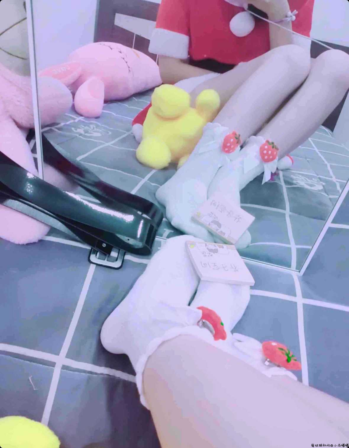 香蕉影视破解版v2.0.0无限看 TC辅助网www.tcsq1.com7758