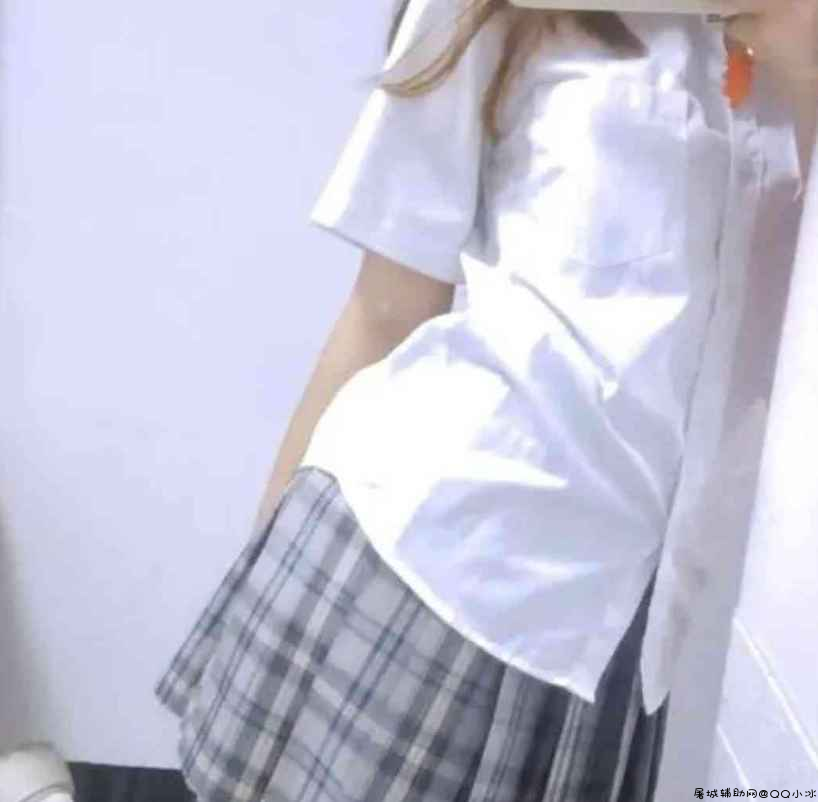 窝窝社区9.9无限制版本，佬*机上车啦 TC辅助网www.tcsq1.com1321