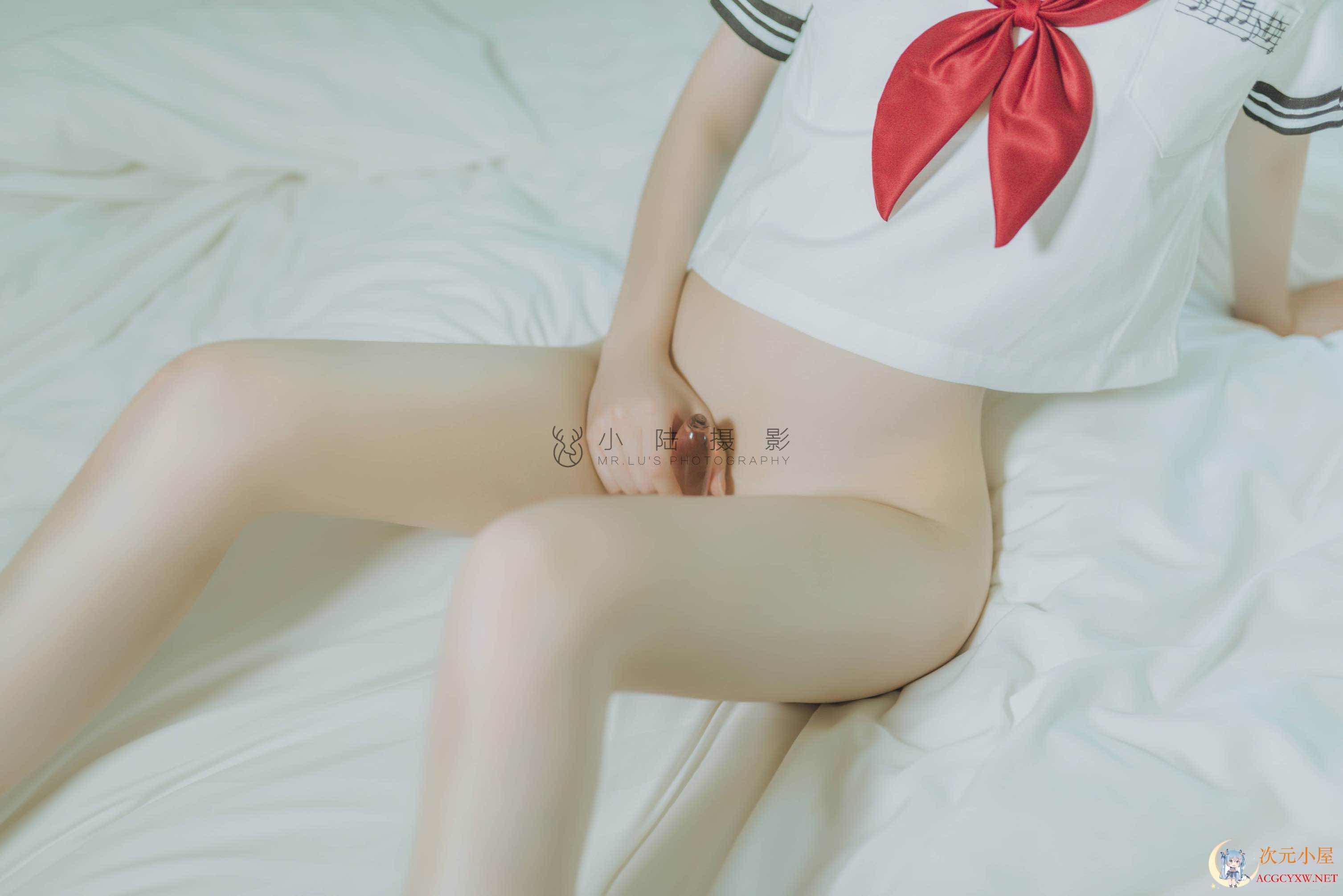 [鹿初少女]天台露出[40P/230MB] TC辅助网www.tcsq1.com9684
