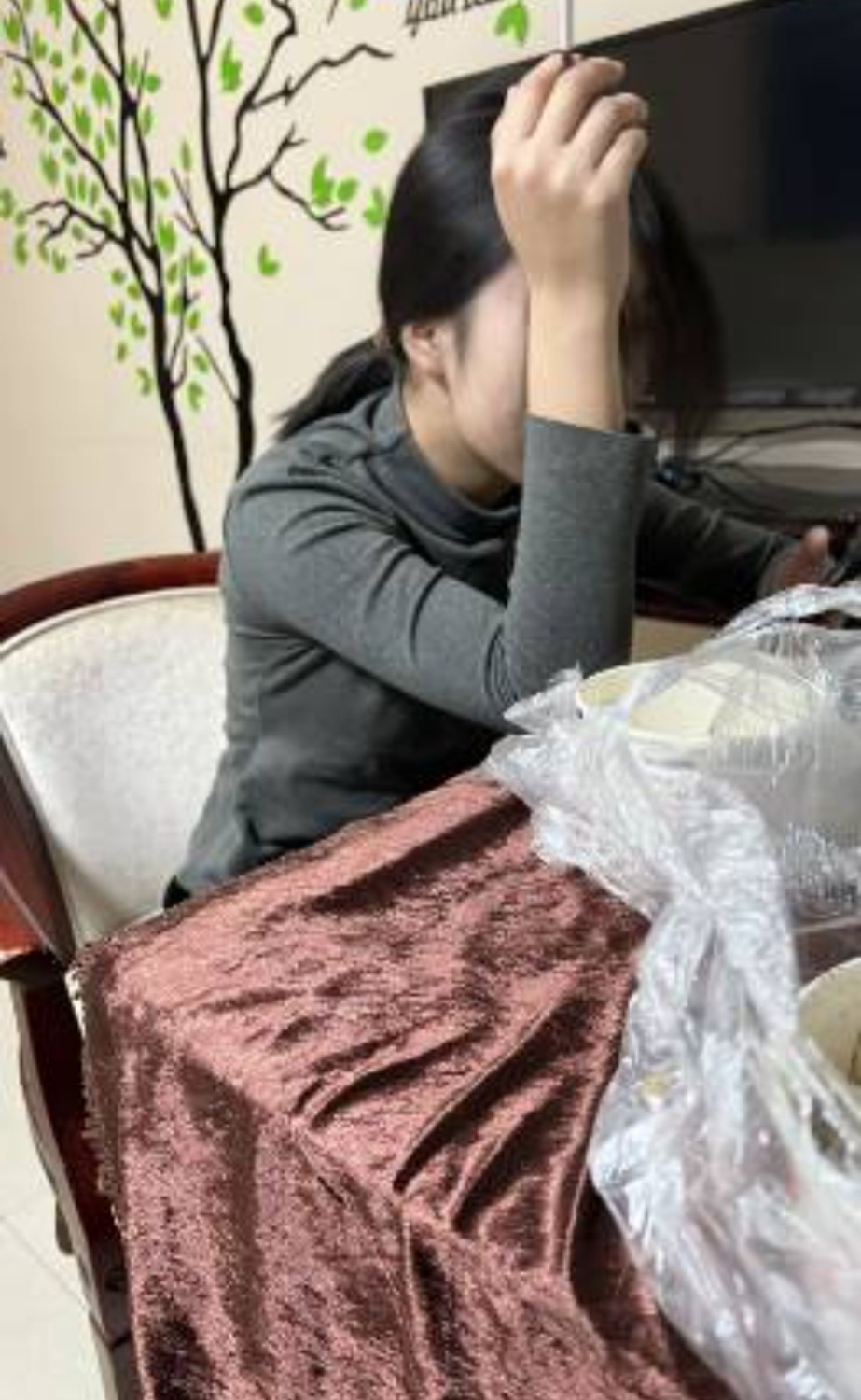 禽兽的爸爸〔女儿比妈妈更有味道〕 TC辅助网www.tcsq1.com9402
