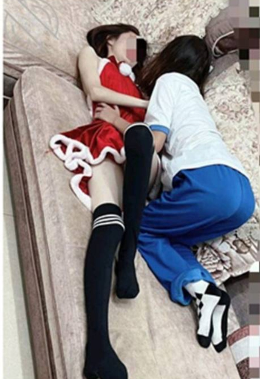 兄弟女儿当着自己亲闺蜜乱插 TC辅助网www.tcsq1.com9457