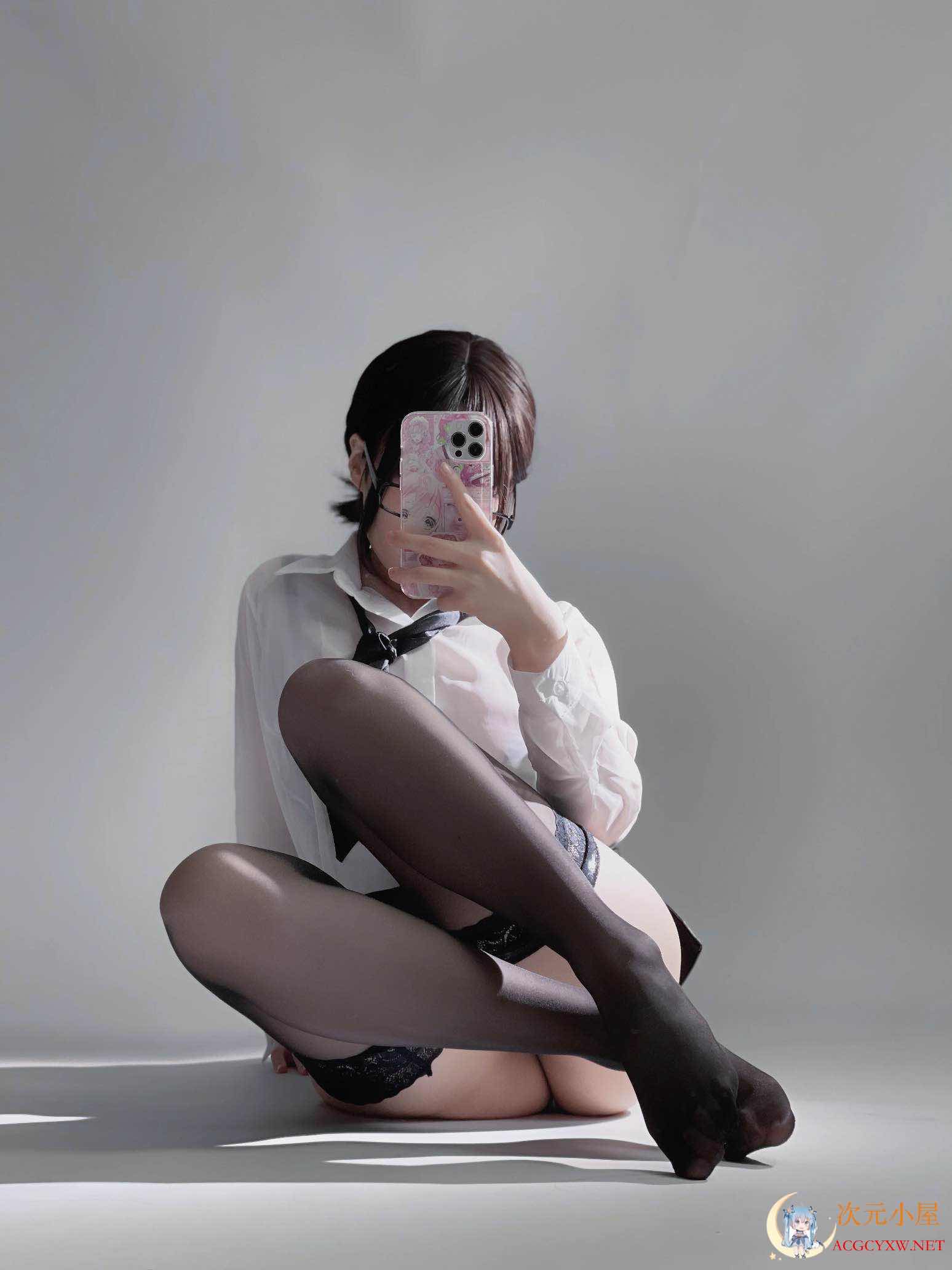 幼愛youmeko 黑丝眼镜OL[28P/87MB] TC辅助网www.tcsq1.com6475