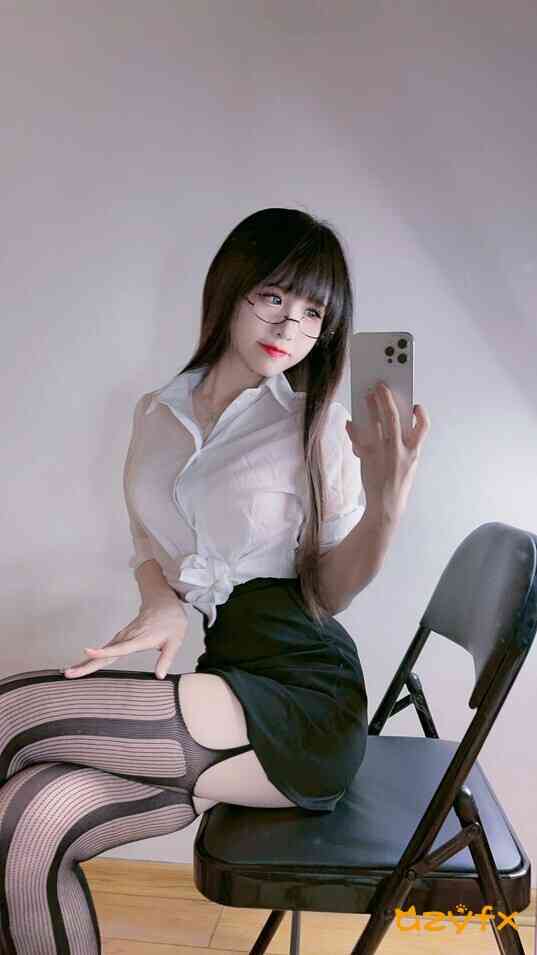 miko酱ww – 自拍系列mikoの黑丝03 [185P-1.26GB] TC辅助网www.tcsq1.com1941