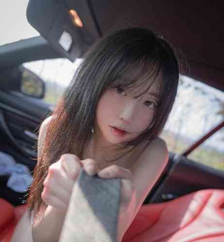 郊外的车内 很香艳 TC辅助网www.tcsq1.com5843